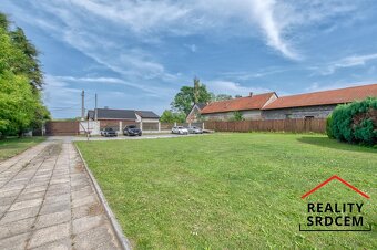 Pronájem nového bytu 1+kk, 28 m2 s parkováním a zahradou, Sk - 7