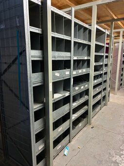 Kvalitní kovové regály - 7