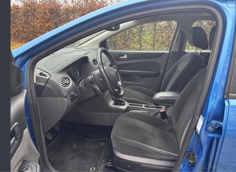 FORD FOCUS 2.0 107 KW GHIA - BENZÍN - 7