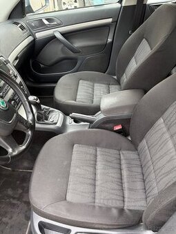 Škoda Octavia 1.6 TDI 77 kW, r.v. 2011, sedan - 7