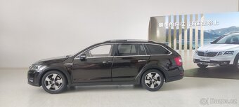 Škoda Octavia III Scout 1:18 - 7