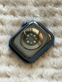 Apple Watch Series 7 41mm Cellular + kožený řemínek zdarma - 7
