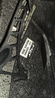 Cyklistická helma MET - 7