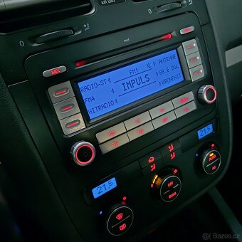 VW GOLF V 1,4 16v 2008 AUTOKLIMA REZERVACE - 7