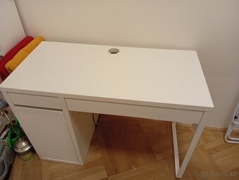 Souprava postel, stůl, knihovna - 7