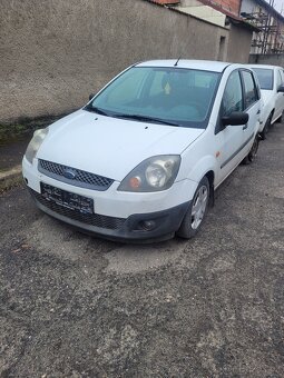 Ford Fiesta rok 2005 nafta motor ok - 7