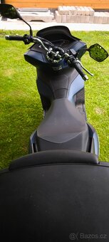 Skútr Honda pcx - 7