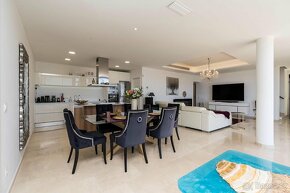 Vila - Chalet, Estepona, Costa del Sol. (Španělsko) - 7