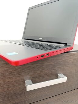 Krásný notebook Dell Inspiron 5558 - 7