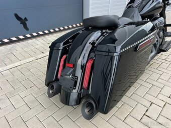 HARLEY DAVIDSON street glide FLHXS speciál - 7