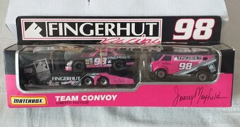matchbox team convoy - 7