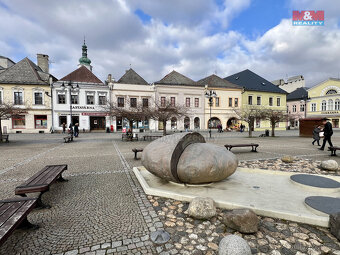 Prodej rodinného domu, 600 m², Bruntál, ul. nám. Míru - 7