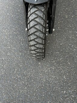Aprilia SR GT 125 - 7