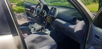 Toyota Rav4 1,8 benzín - 7