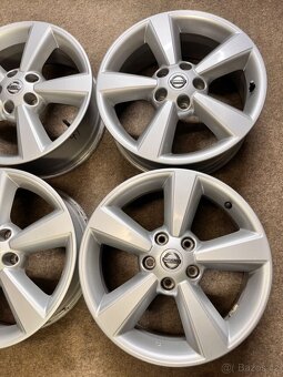 5x114,3 R17 originál alu Nissan Qashqai - ET 40 - - 7
