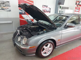 Jaguar S-type V6 - 7