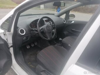 OPEL CORSA 1,4 16V 74kW SPORT - 7