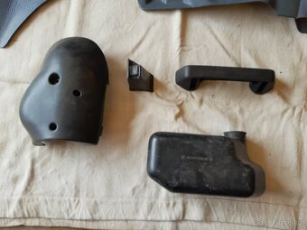 Opel Corsa A - náhradní díly - 7