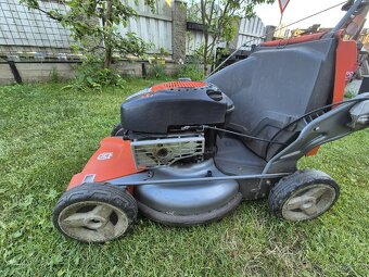 Sekacka Husqvarna záběr 48cm s pojezdem. - 7