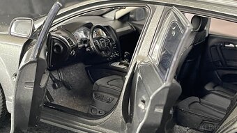 Audi Q7 Kyosho 1:18 - 7