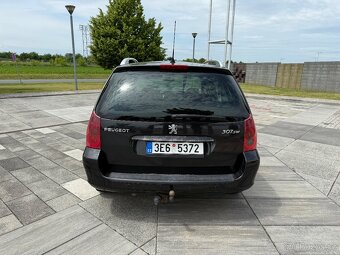 Peugeot 307 combi - 7místné - 2.0hdi 66kW - 2004 - tažné - 7