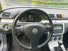 VW Passat 2.0 tdi variant combi - 7