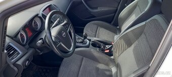 Opel Astra J (Enjoy) 1,4 (74 kw), 1. majitel - 7