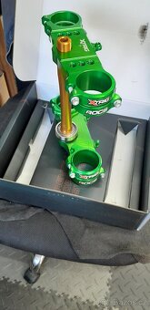 Kawasaki KXF 450 - 7