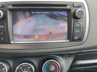TOYOTA YARIS 3 1,3 VVT-i BENZÍN 100PS AUTOMAT - 7