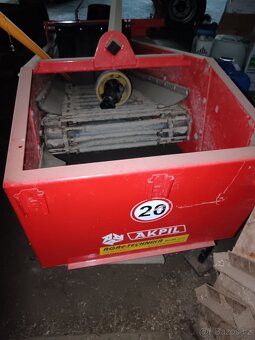 Vyorávač brambor - 7