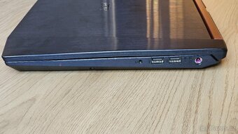 Herní notebook Acer Nitro, Intel i5, Nvidia GTX 1050 4GB - 7