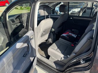 Volkswagen Touran 1.6TDI 77Kw 2013 - 7