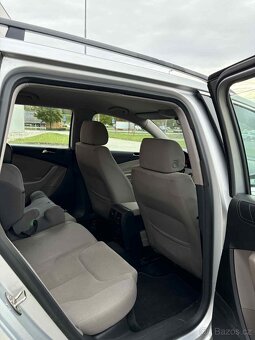 Volkswagen Passat B6 2.0 TDI 103 kW, R.V 2006 - 7