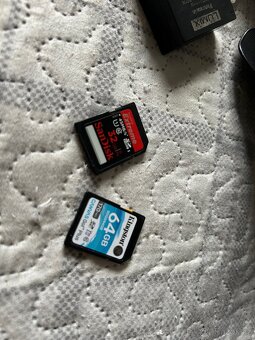 SLEVA Panasonic Lumix G80 + objektiv + příslušenství - 7