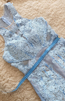 Luxusní plesové šaty - 7