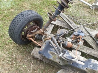 Subaru Leone díly - 7