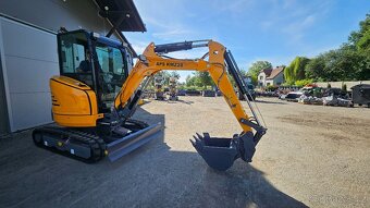 bagr, rypadlo - motor yanmar - 7
