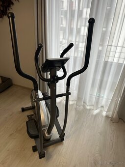 Eliptický trenažer Housefit Motio 30 - 7