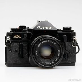 Canon A-1 se dvěma objektivy a příslušenstvím - 7