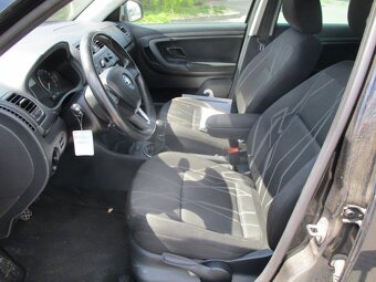Škoda Fabia 1,2TSI 63kW GLX Klima DPH 2015 - 7