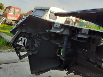 Prodám  přední nárazník - 7