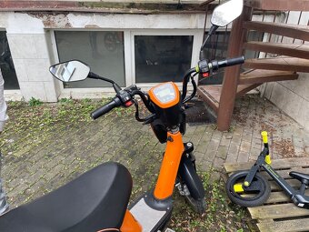 Elektrický moped E-Babeta Racceway - 7