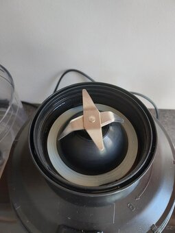 Kuchyňský robot - 7