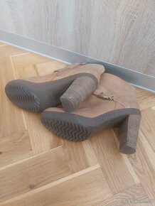 Dámské kožené boty Ecco - vel. 39 - stélka 24 cm - 7