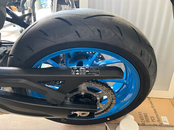 Suzuki GSX-8s - 7