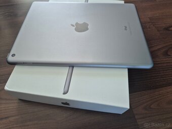 Apple iPad 5. generace 32gb - 7