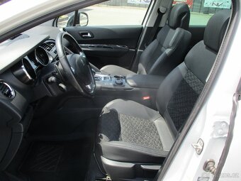 PEUGEOT 3008 Hybrid 4x4 Allure Pano HUD Navi LED - 7