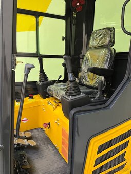 MINIBAGR GORILA G20SE l PRO CAB - Motor KUBOTA akce - 7