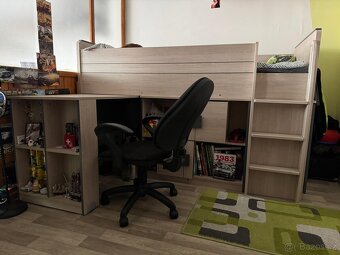 Vyvýšená postel se zásuvným stolem - 7