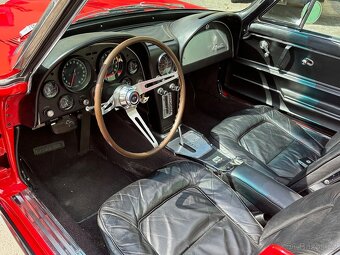 Chevrolet Corvette C2 Sting Ray - 7